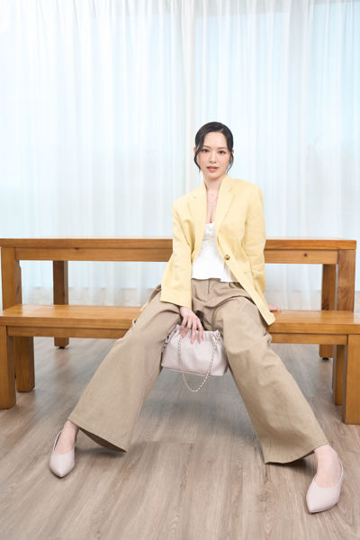 圖片 真皮尖頭平底鞋(Genuine leather pointed-toe flats)